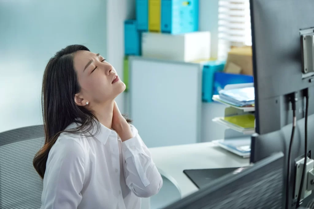 IT疲れの社員をフレンチで労う！あえて「アナログな招待状（FAX）」で企業の福利厚生に食い込む逆張り戦略